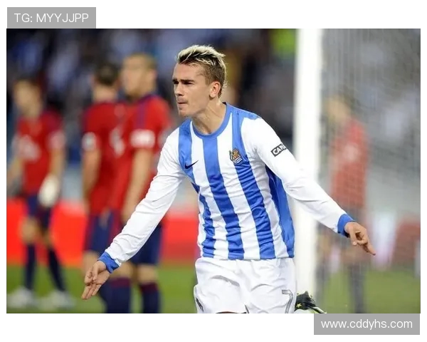 皇家社会续约本土青训后卫佩鲁 - 罗德里格斯 新约至 2026 年